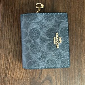 Never been used coach wallet